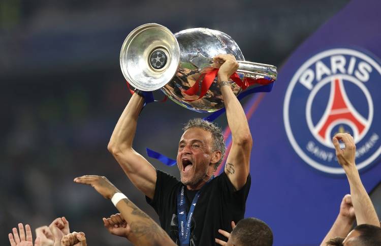 欧冠冠军主帅！镜报独家：曼联将恩里克作为正式主帅主要目标之一